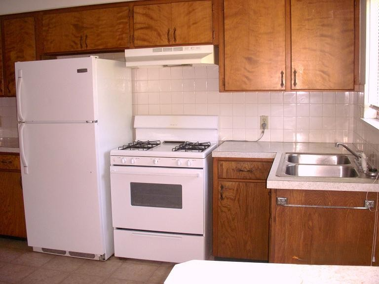 791 Walnut St - Photo 7 of 20