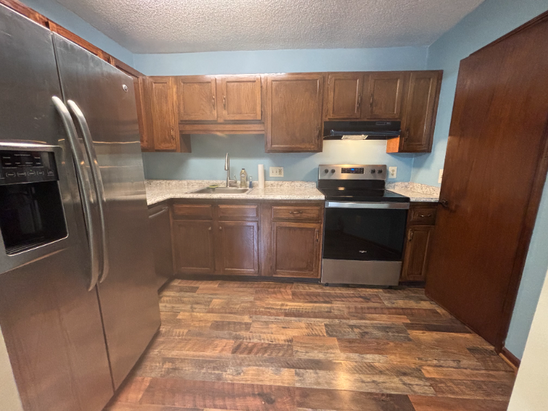 3830 Windridge Ct - Photo 5 of 18