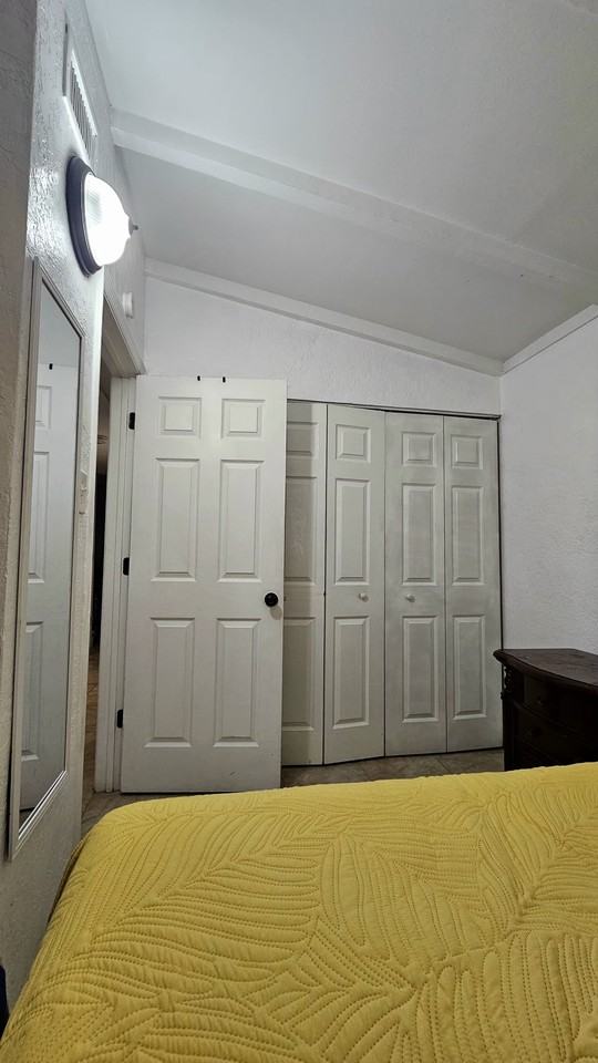 3901 W Flora St - Photo 5 of 15