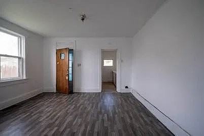 809 Vermont Way #809 - Photo 3 of 10