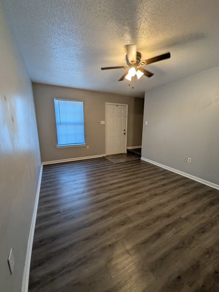 1 Lilac St #4 - Photo 5 of 10