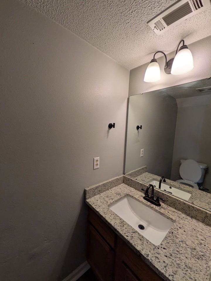 1 Lilac St #4 - Photo 6 of 10