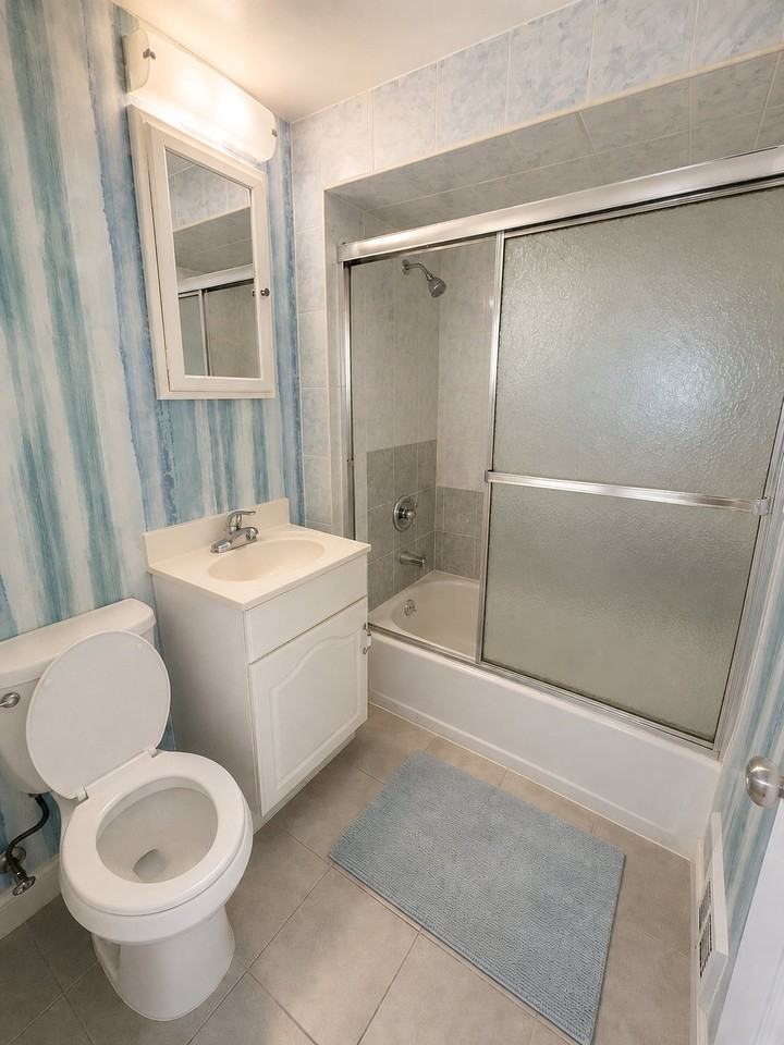 3253 Bruner Ave #1 - Photo 4 of 5