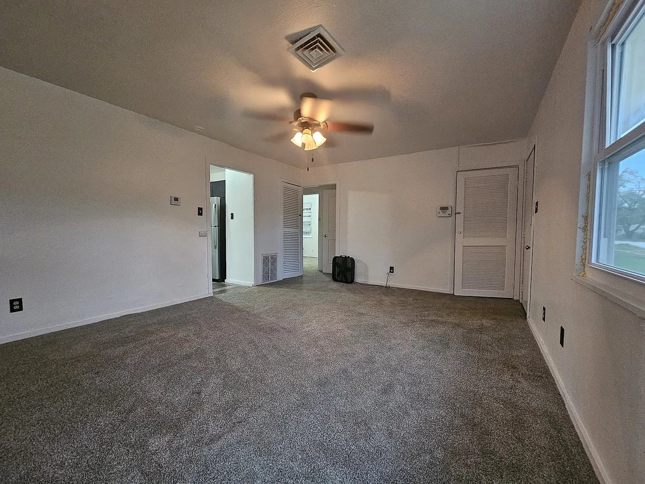 5103 E 10th Ave - Photo 3 of 9