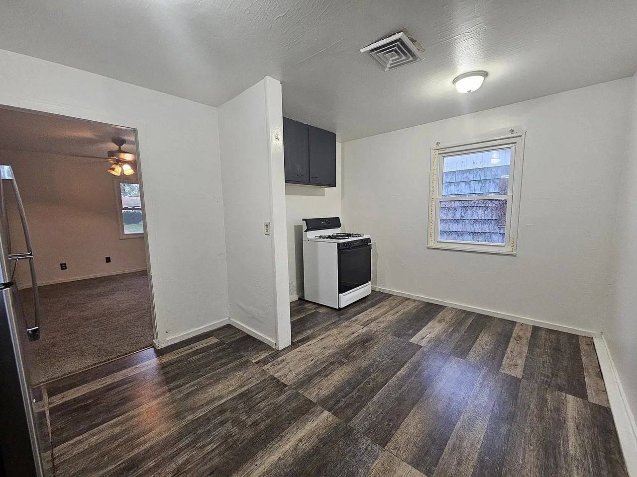 5103 E 10th Ave - Photo 5 of 9