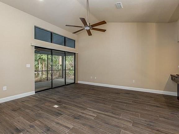 250 Pinewinds Blvd - Photo 5 of 24