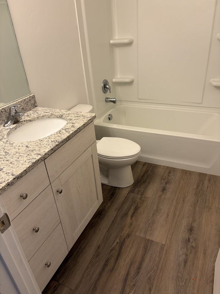 154 E Highland Dr - Photo 5 of 19