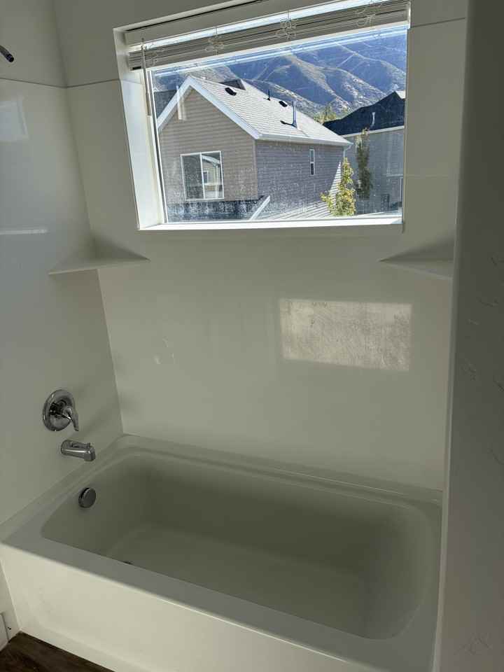 154 E Highland Dr - Photo 7 of 19