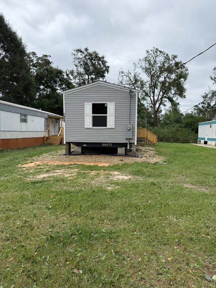 7620 Shamrock Dr - Photo 2 of 11