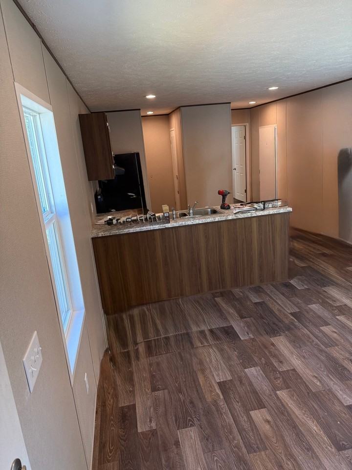 7620 Shamrock Dr - Photo 3 of 11