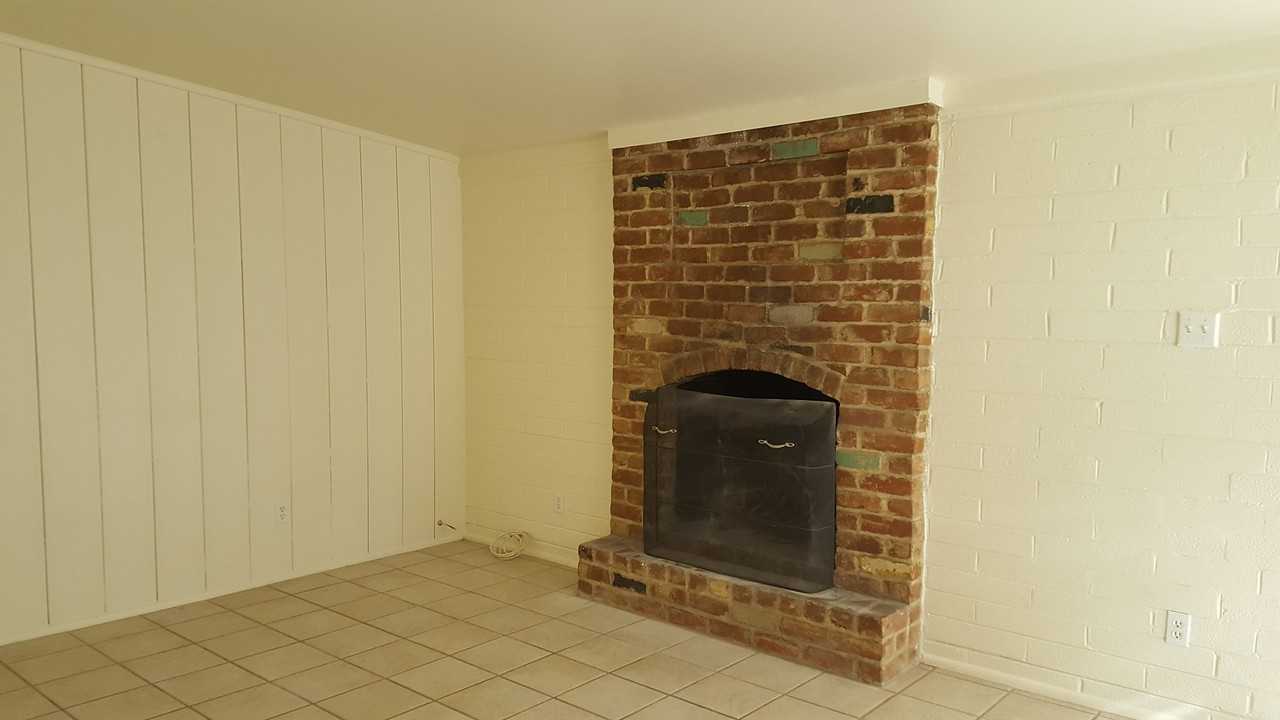 5161 E Peach St - Photo 3 of 18