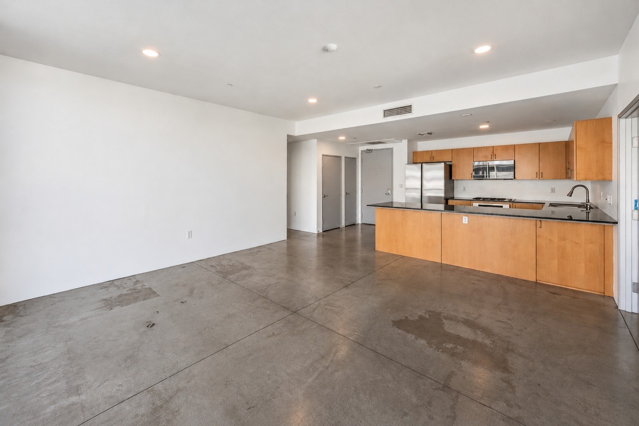 285 West 6th Street #306 - Photo 4 of 25