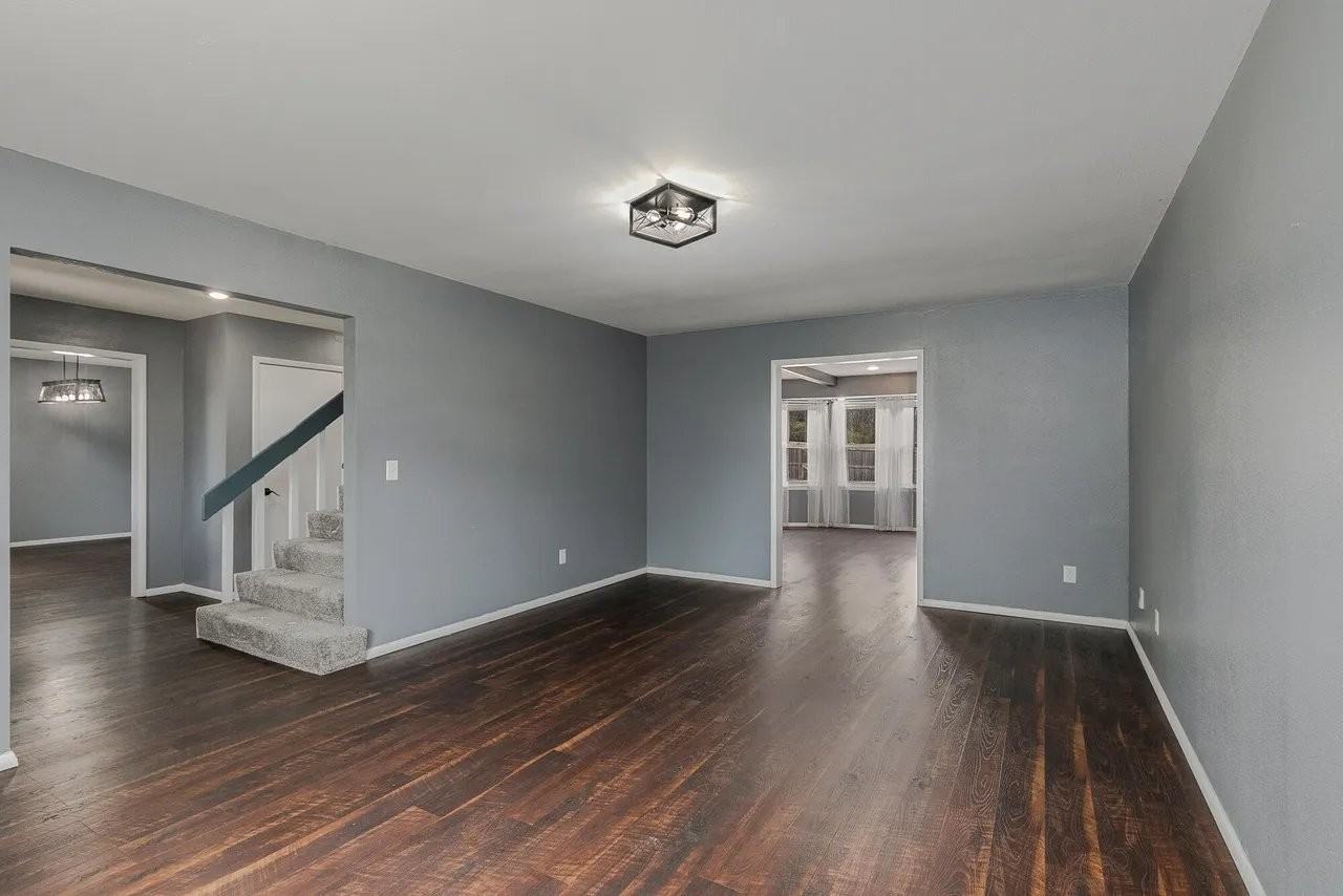 1315 S Oak Run Pl - Photo 4 of 20