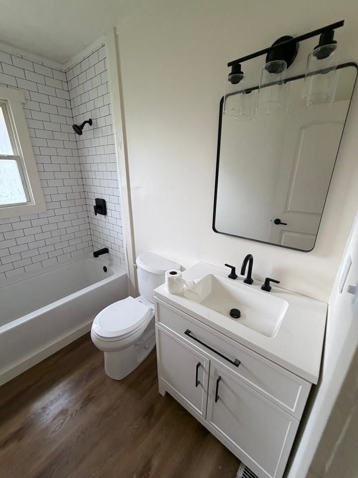 514 24th St - Photo 4 of 14