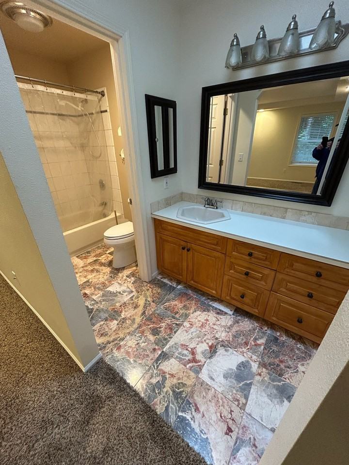 2484 Autumnwood Ct - Photo 5 of 11