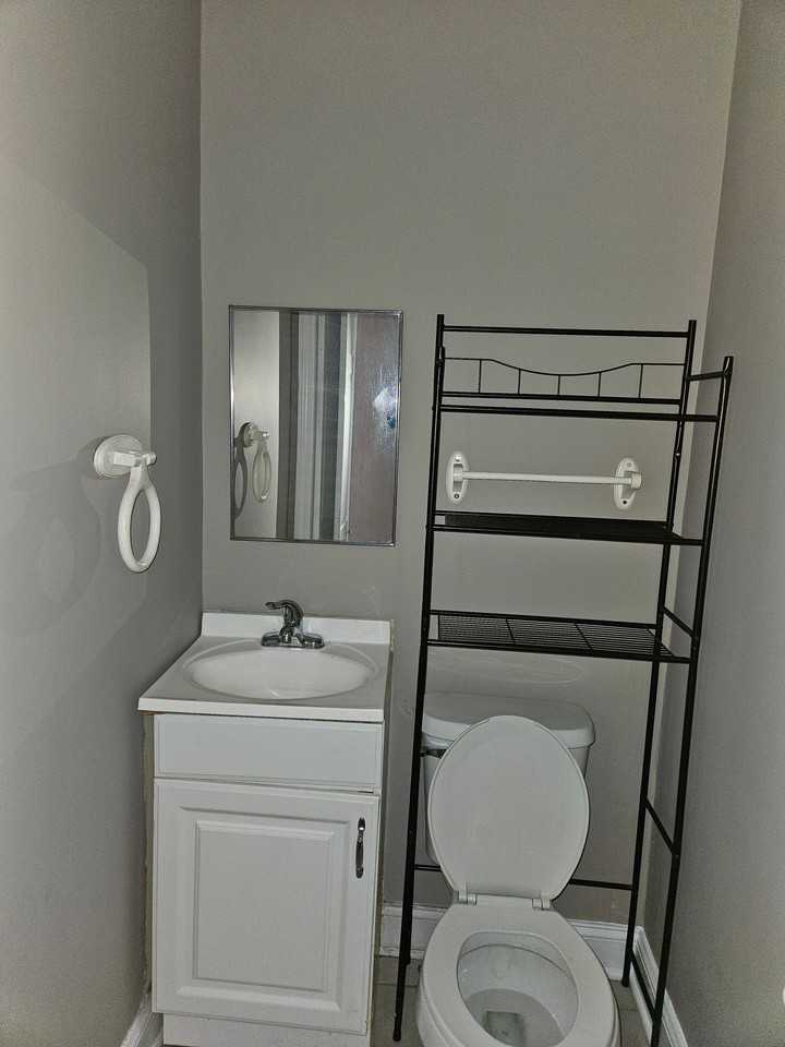 202 N 14th St - Photo 3 of 15