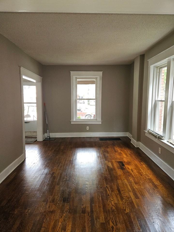 202 N 14th St - Photo 4 of 15