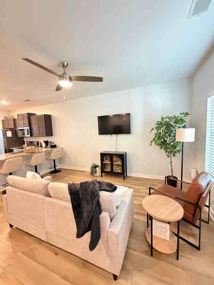 422 Falls Pt Sw - Photo 6 of 36