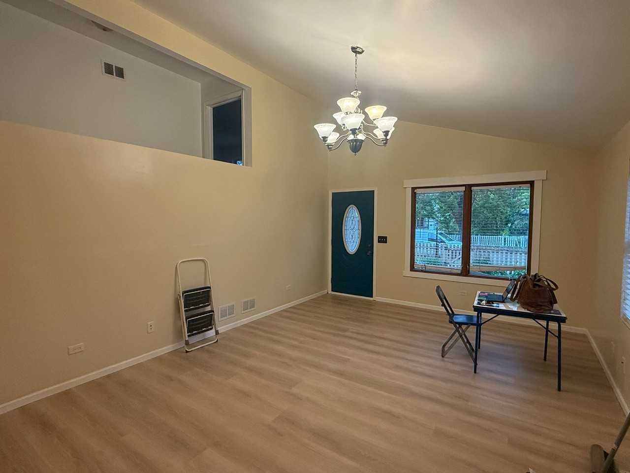 3116 Enoch Ave - Photo 4 of 19