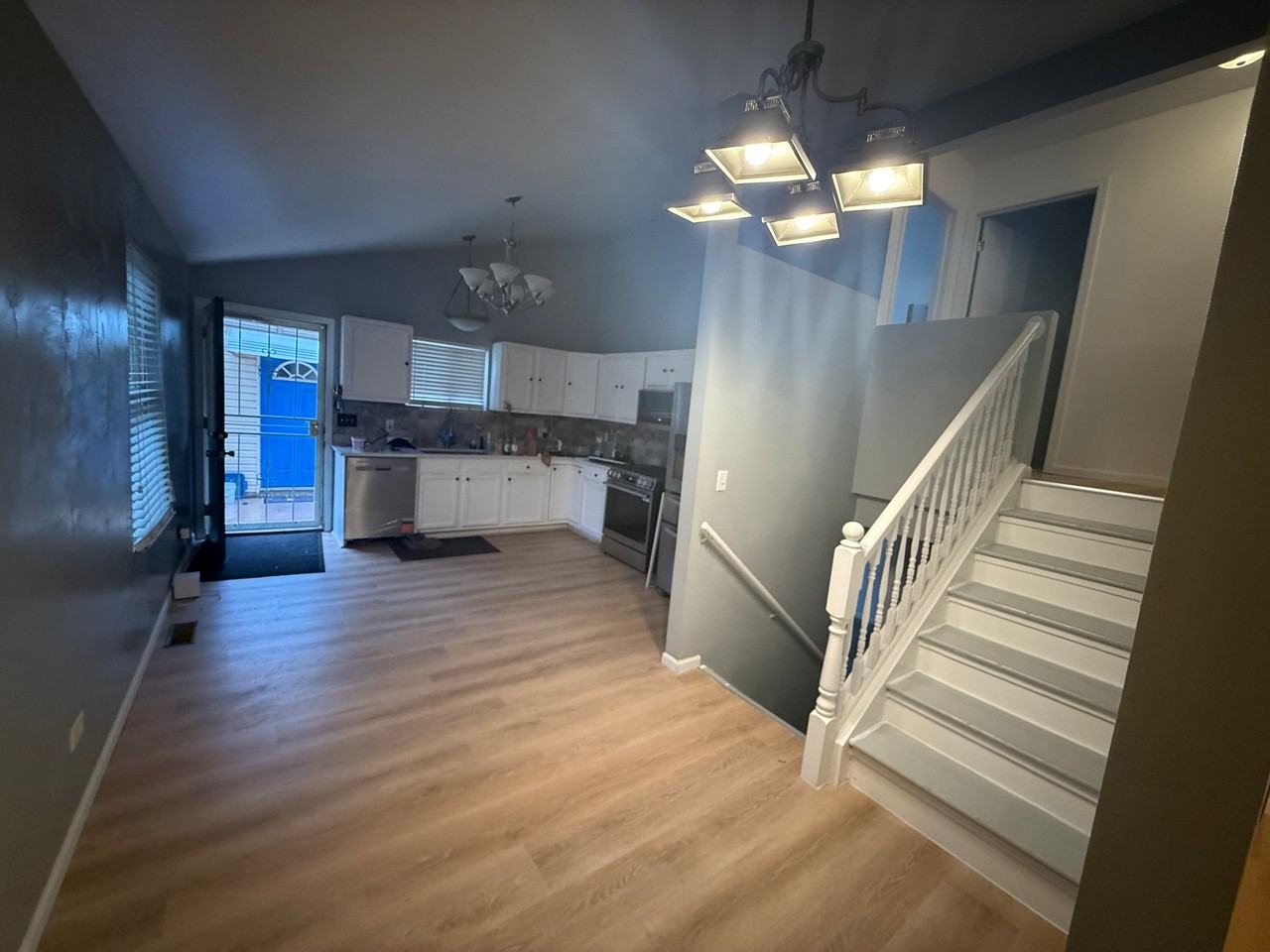 3116 Enoch Ave - Photo 6 of 19