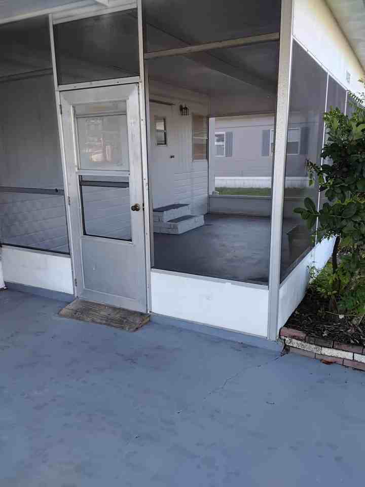 14265 Midfield St - Photo 3 of 20