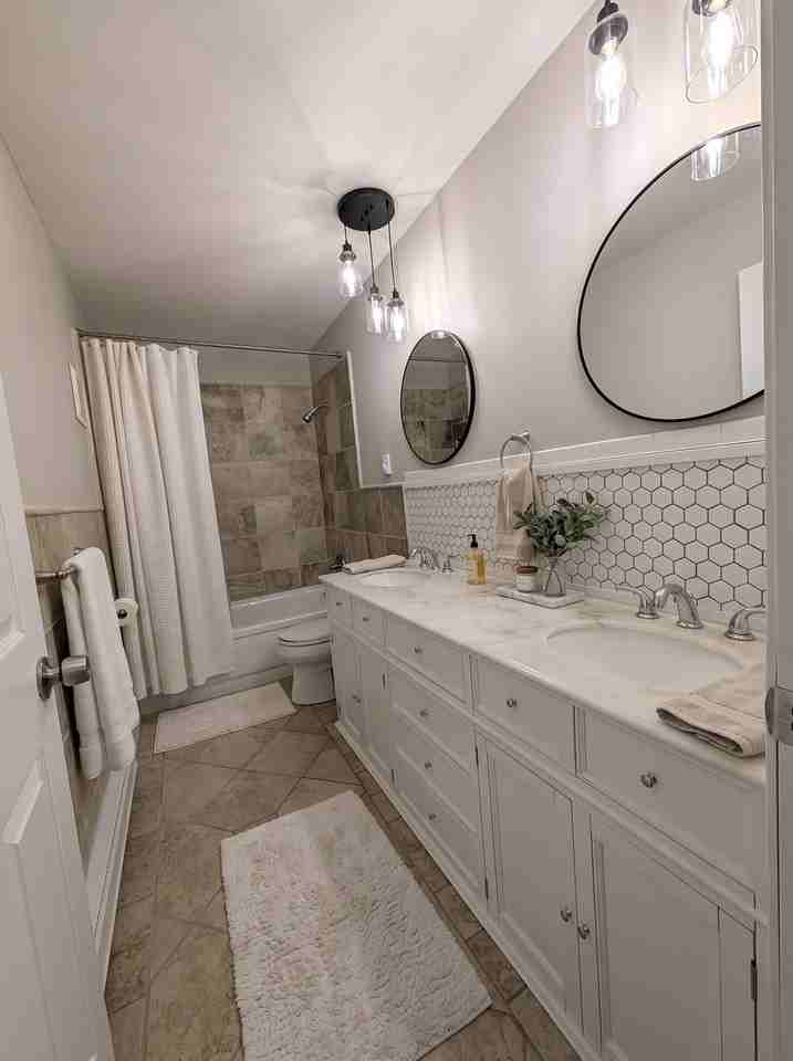 7526 Hazelcrest Dr #E - Photo 5 of 21