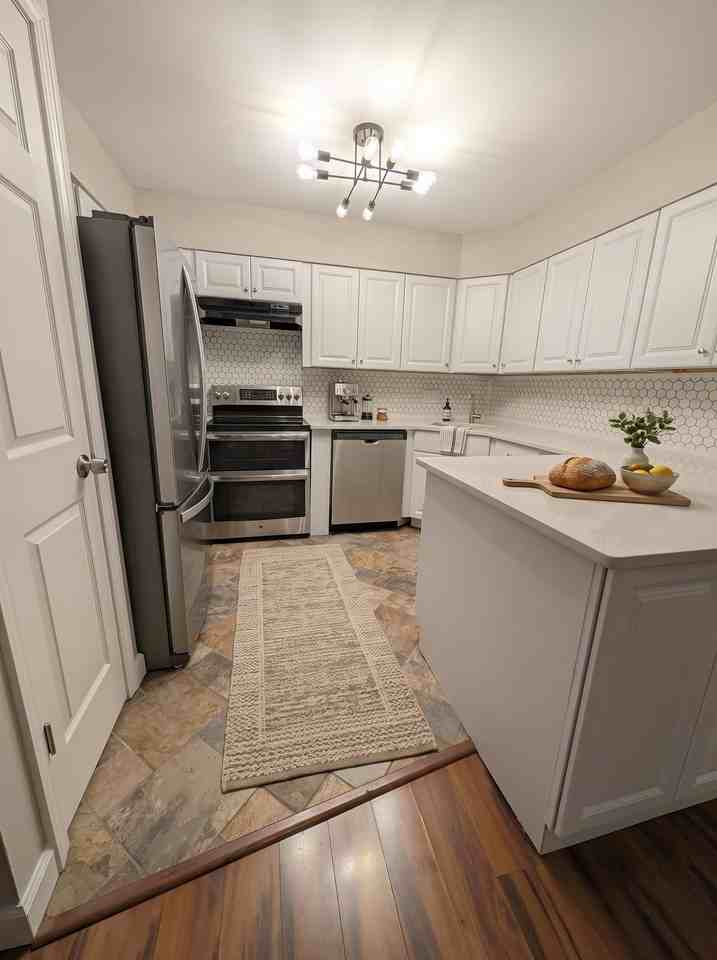 7526 Hazelcrest Dr #E - Photo 7 of 21