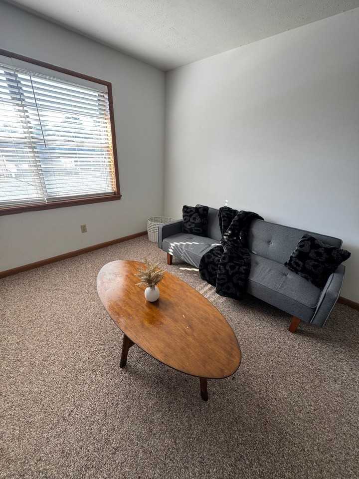 1215 E Elm St #108 - Photo 5 of 8