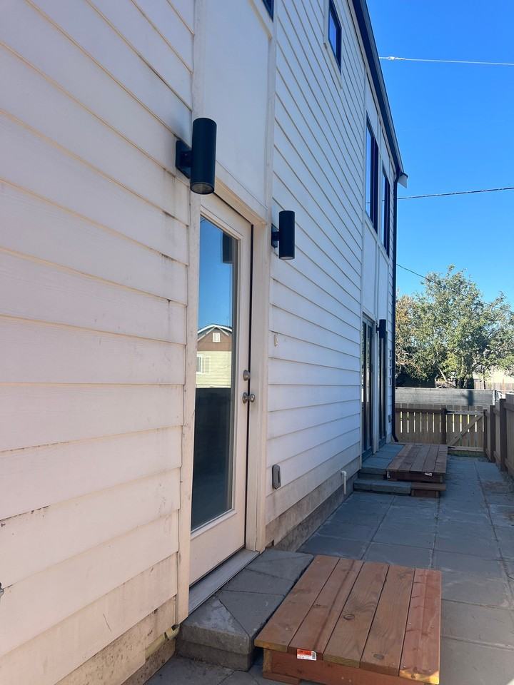 3311 S Lucile St - Photo 4 of 20