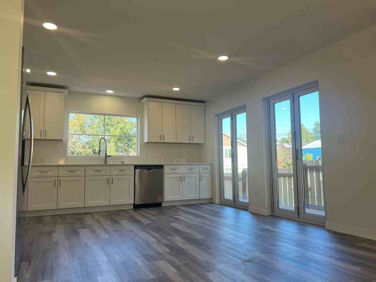 3311 S Lucile St - Photo 7 of 20