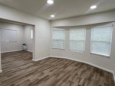 318 N Eastman Ave - Photo 4 of 11