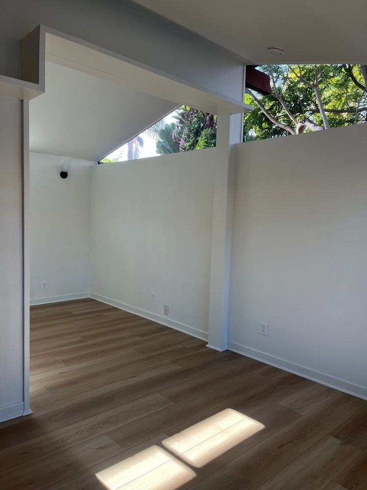 1071 Pittsfield Ln - Photo 2 of 20