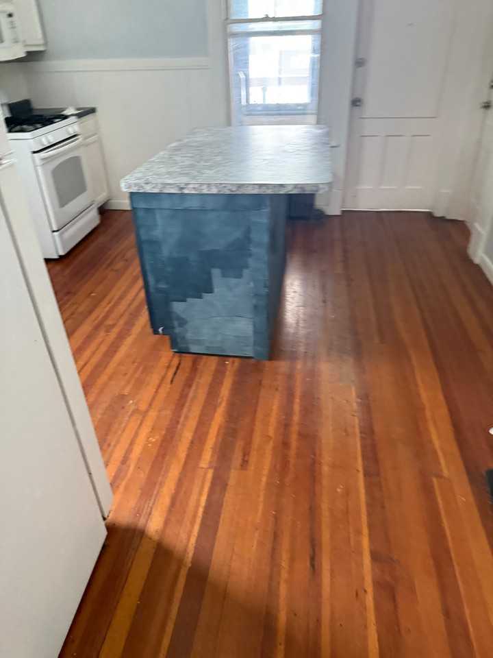 697 State St #2 - Photo 4 of 11