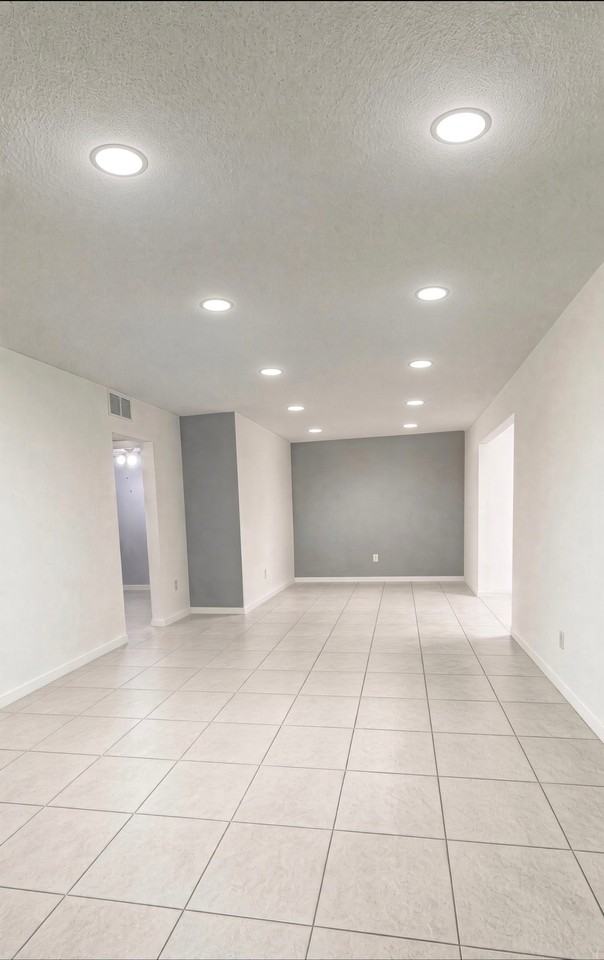 12810 Sw 43rd Dr - Photo 3 of 13