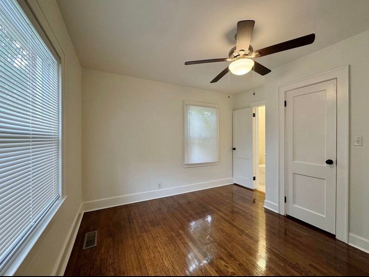 819 Sannoner Ave - Photo 4 of 19