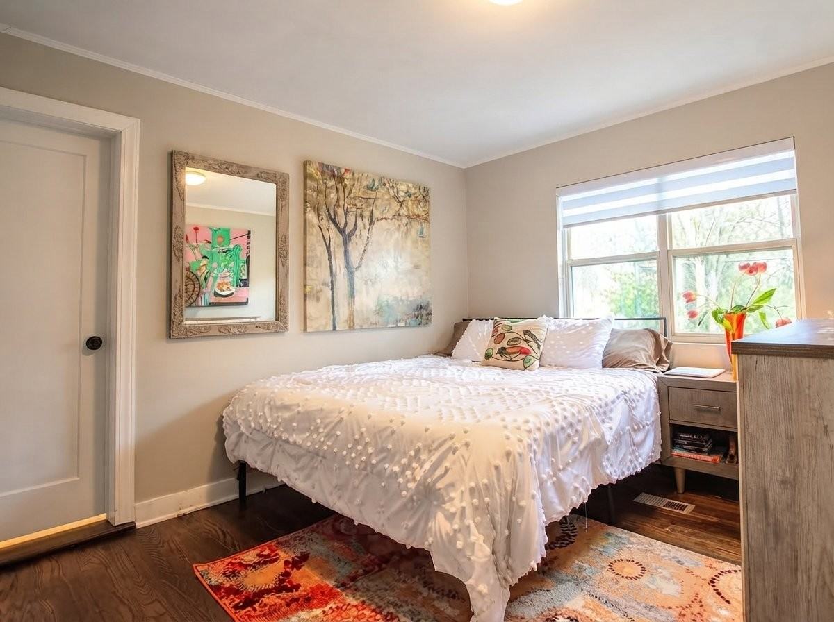 541 Woodlawn Pike - Photo 2 of 3