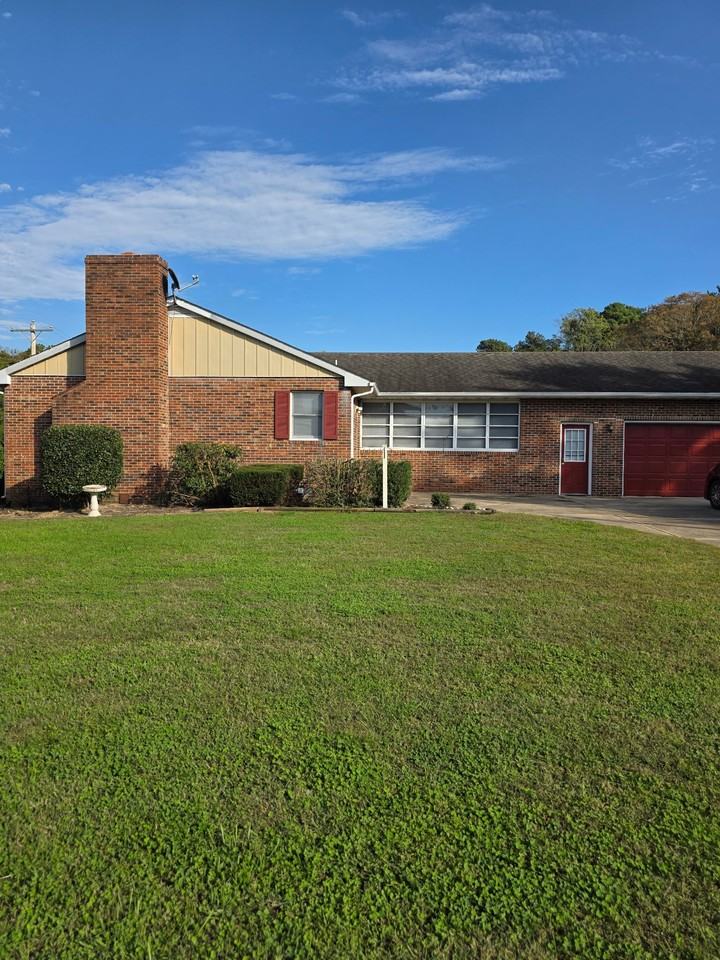 446 Kings Hwy - Photo 2 of 19