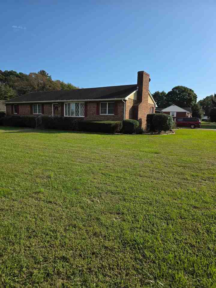 446 Kings Hwy - Photo 3 of 19
