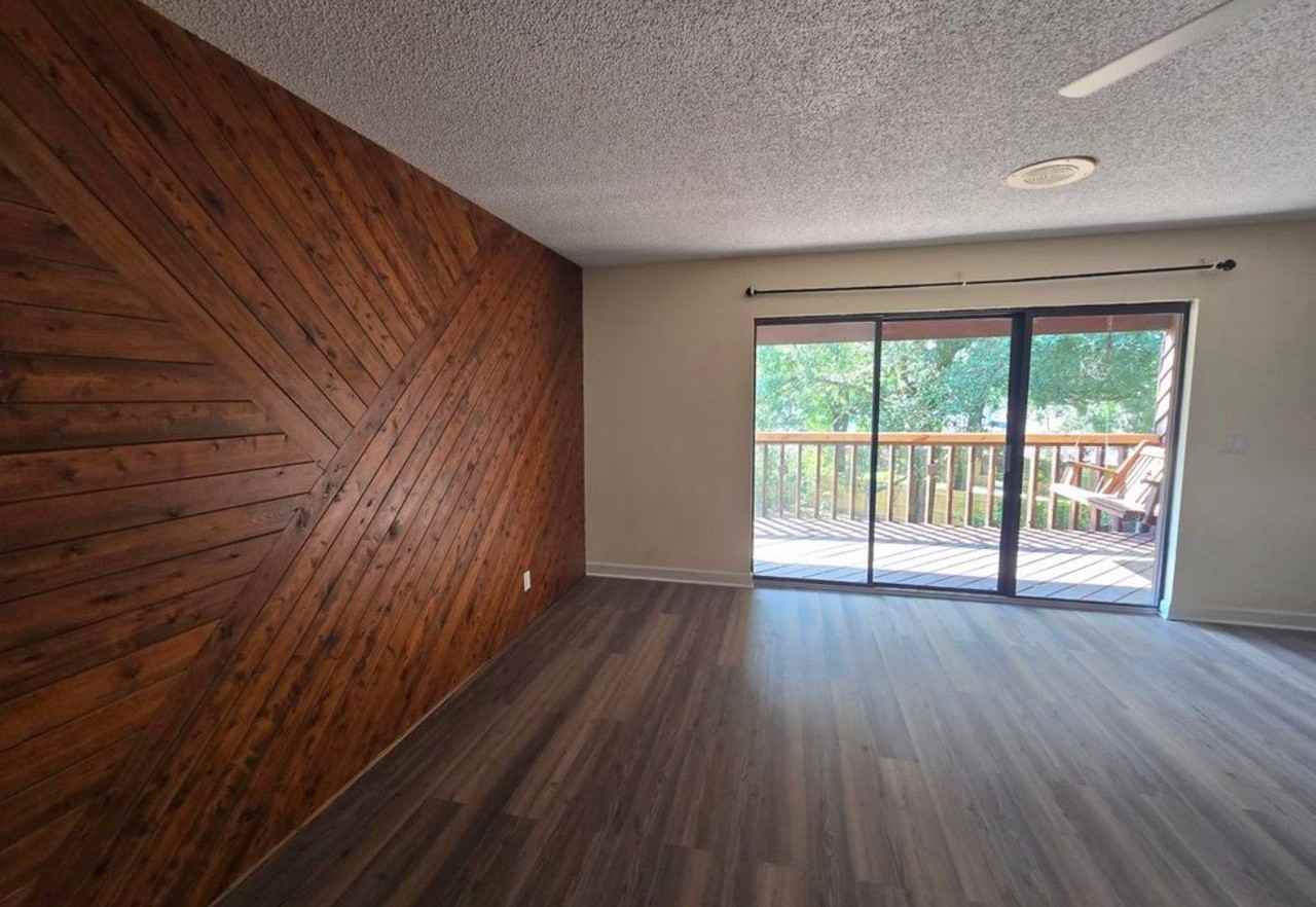 829 Fleming Ct - Photo 5 of 15