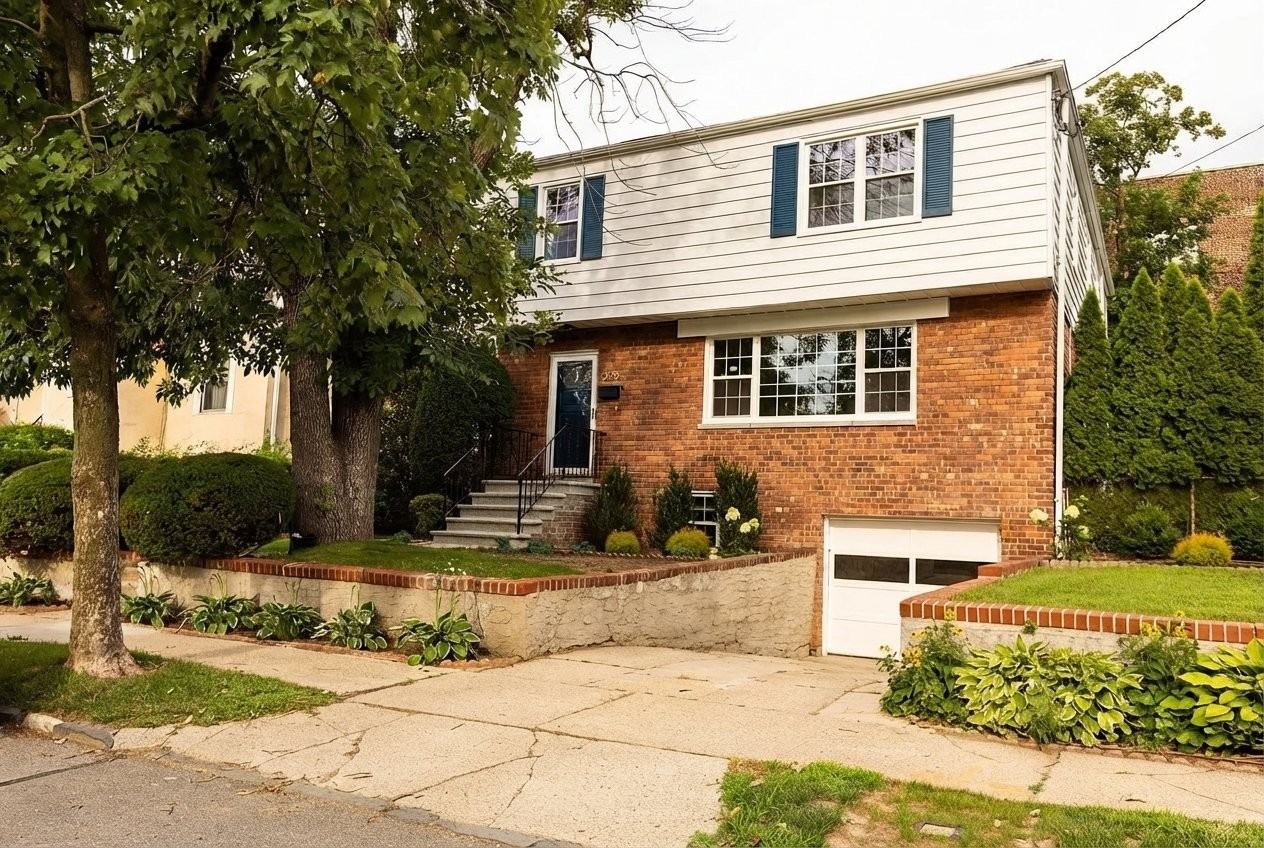 228 Carol Ave - Photo 2 of 3