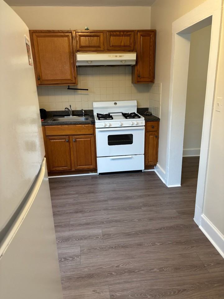 61 3rd St #1 - Photo 2 of 7
