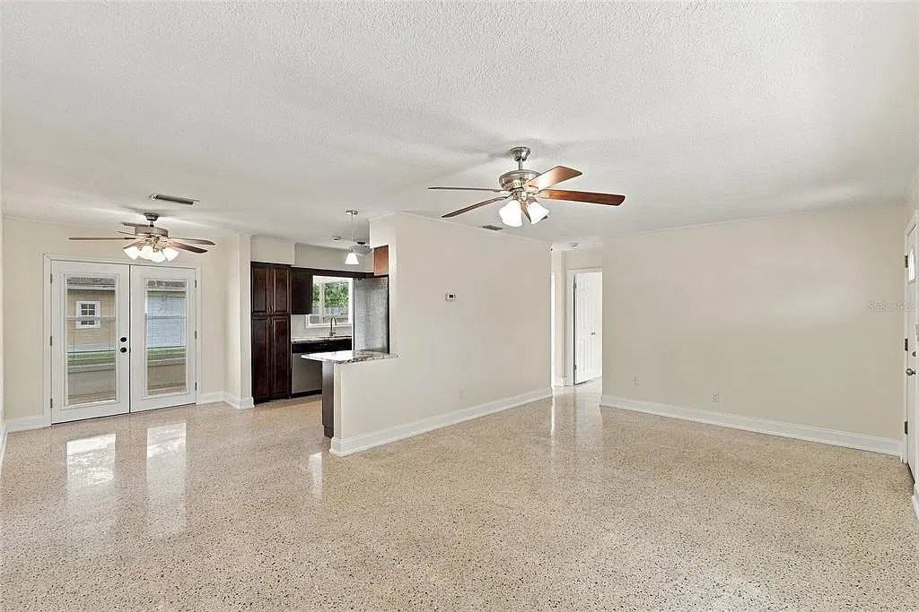 11657 82nd Ter - Photo 6 of 19