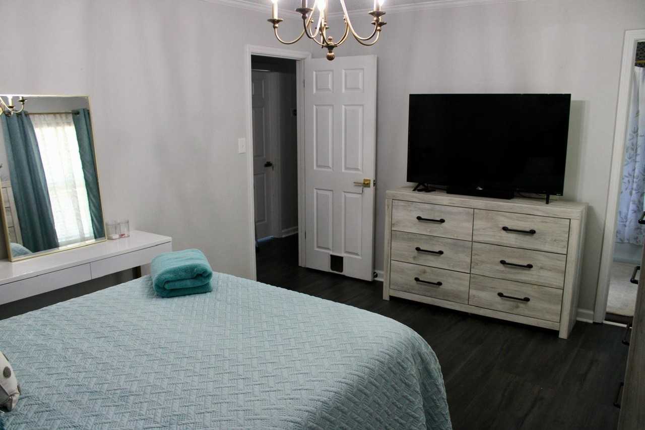 1056 Christina St #1 - Photo 2 of 19