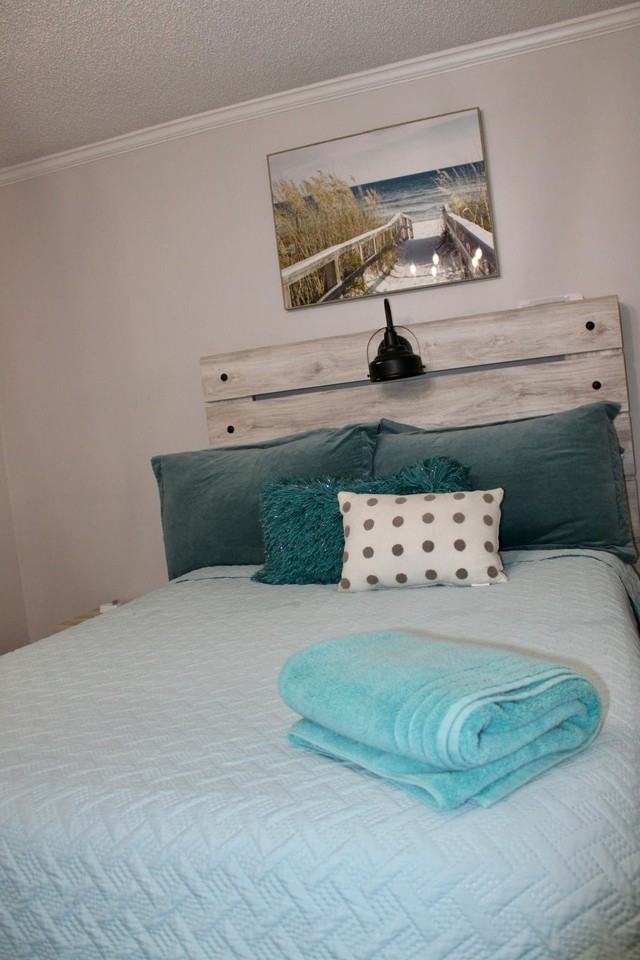 1056 Christina St #1 - Photo 3 of 19