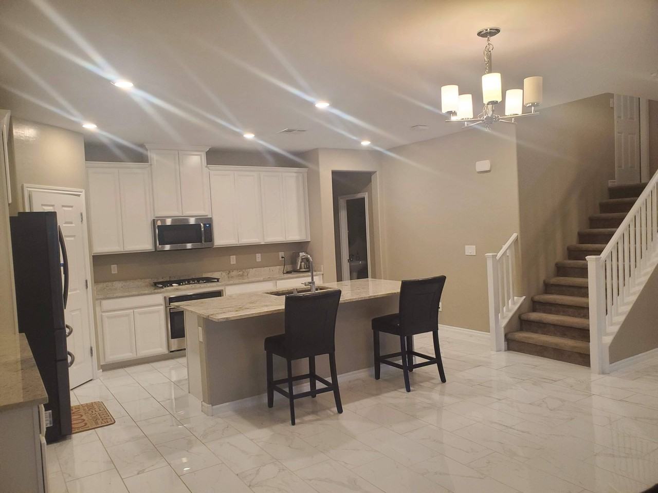 10800 Mulholland Ave - Photo 6 of 20