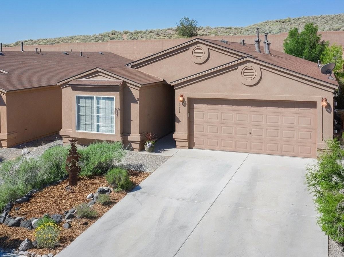 1736 Sierra Norte Loop Ne - Photo 4 of 11