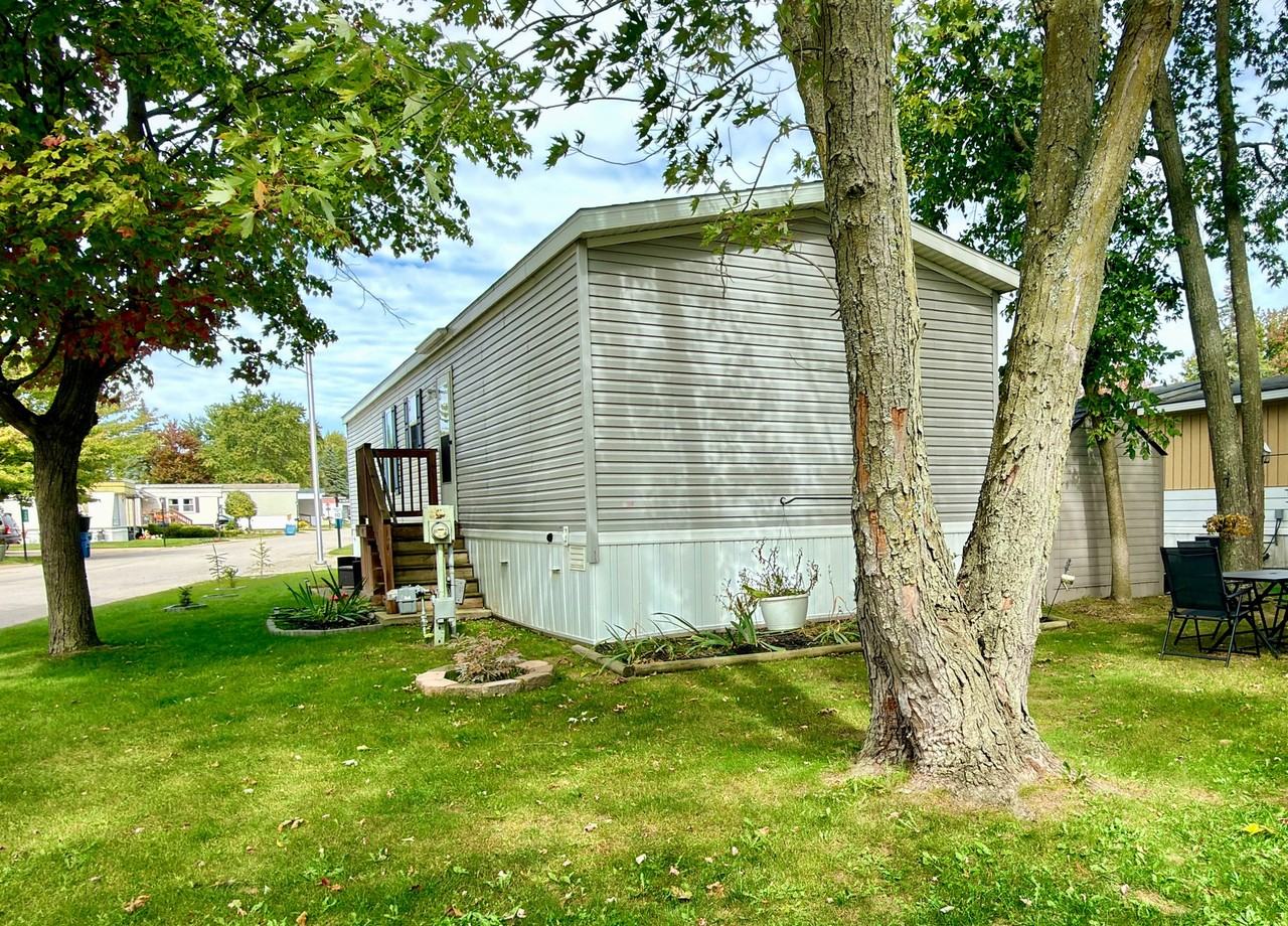 3720 Mercury Ct - Photo 3 of 7