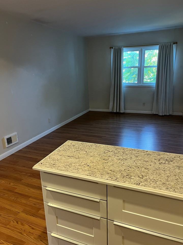 15 West St #A - Photo 2 of 14