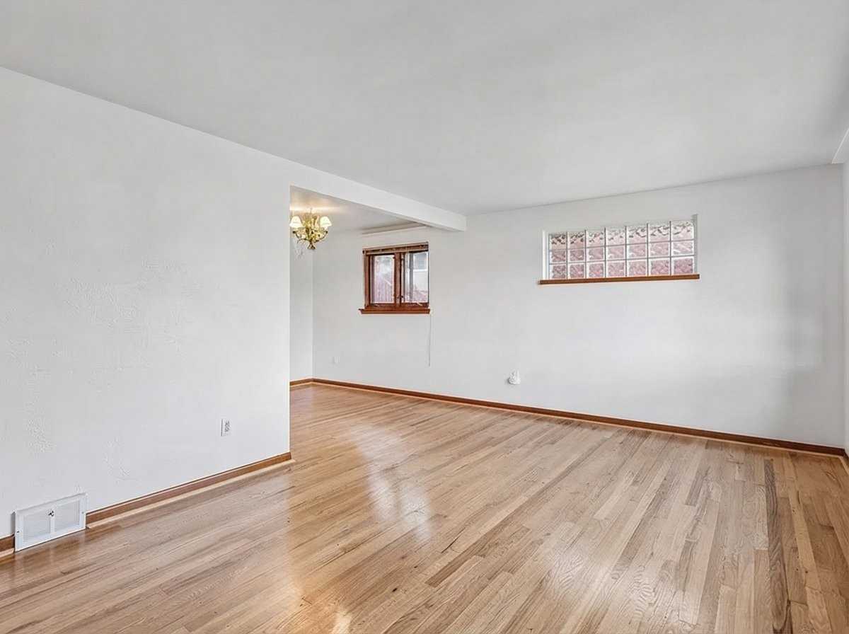 478 Balconade Dr - Photo 3 of 17