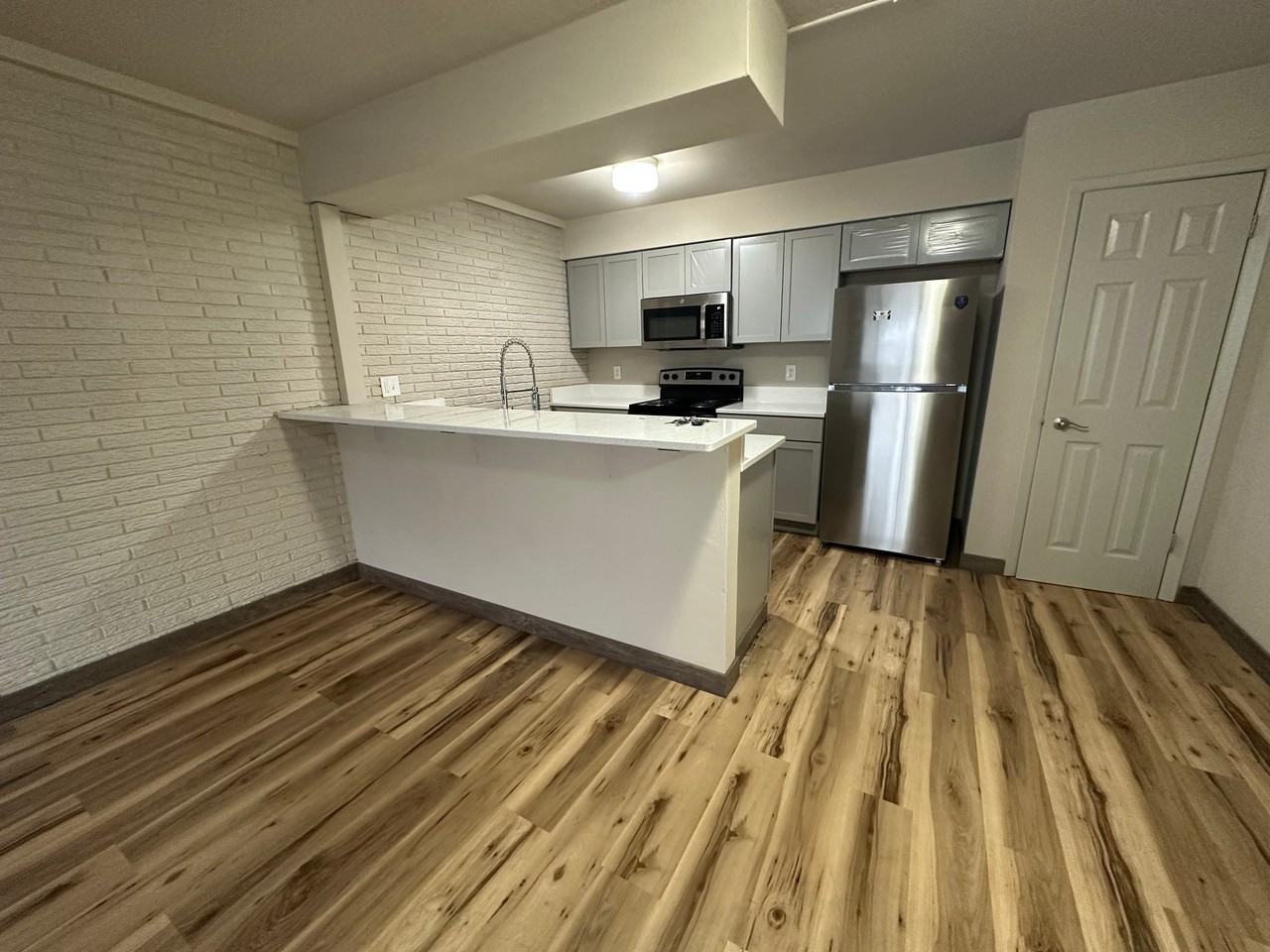 921 22nd Ave #12 - Photo 2 of 15